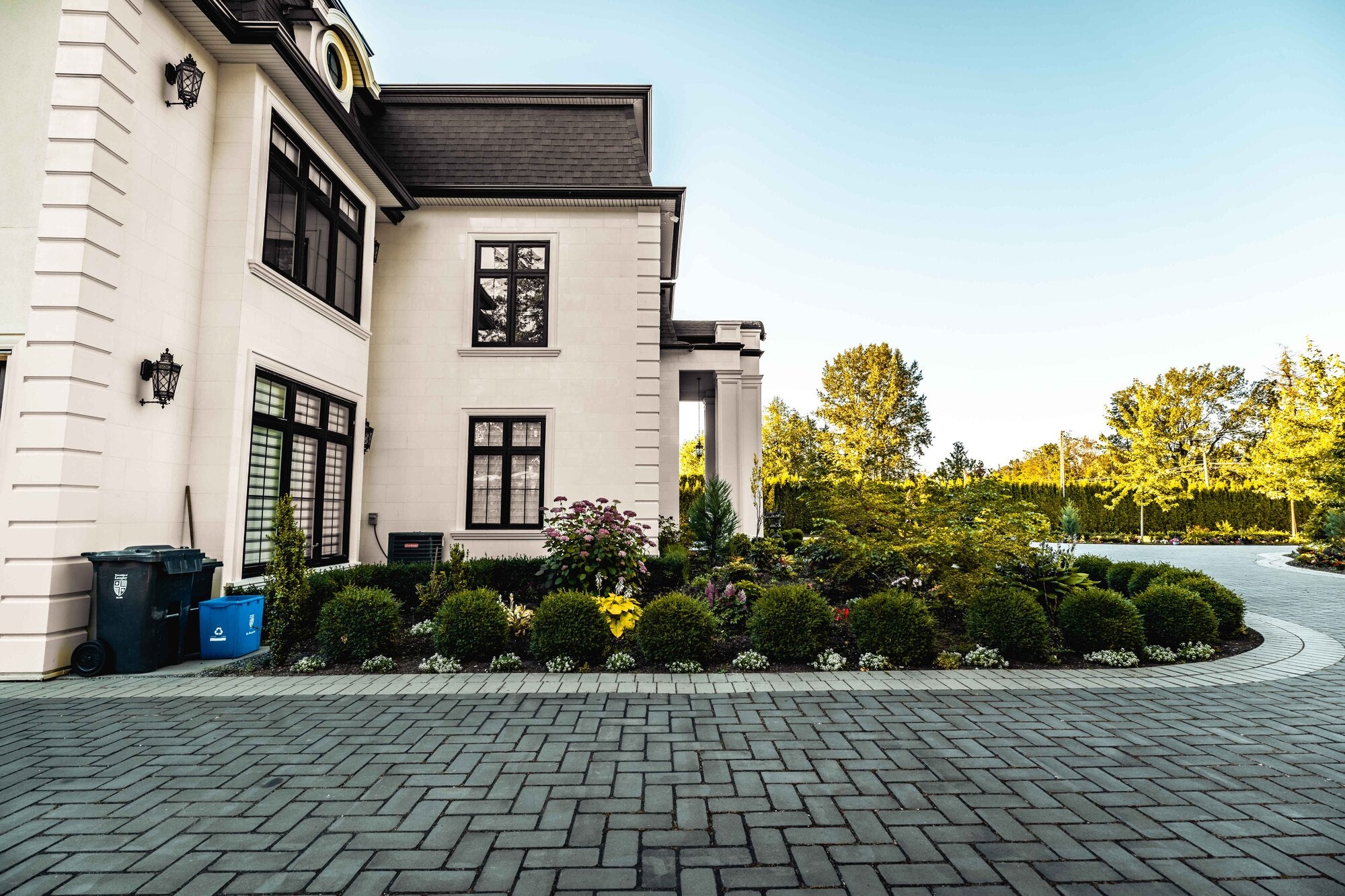 Home decor in Canada - Chateau & Co's