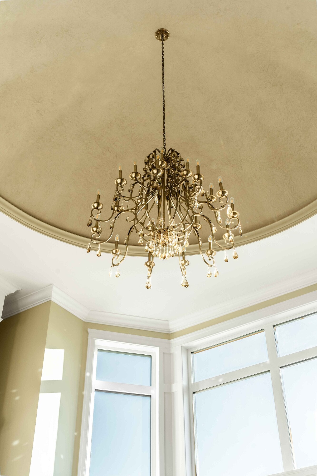 Home decor in Canada - Chateau & Co's
Chandelier